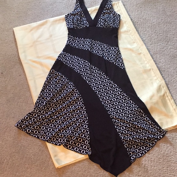 La belle Brown and white/ ivory flattering dress - Picture 2 of 4